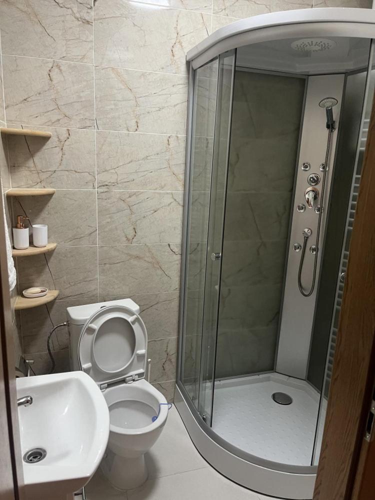 Vt6 House & Restaurant Bed & Breakfast Зноймо Екстериор снимка