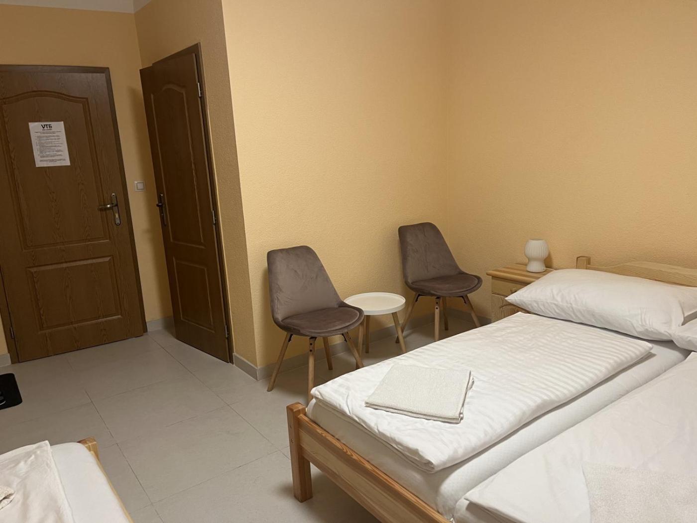 Vt6 House & Restaurant Bed & Breakfast Зноймо Екстериор снимка