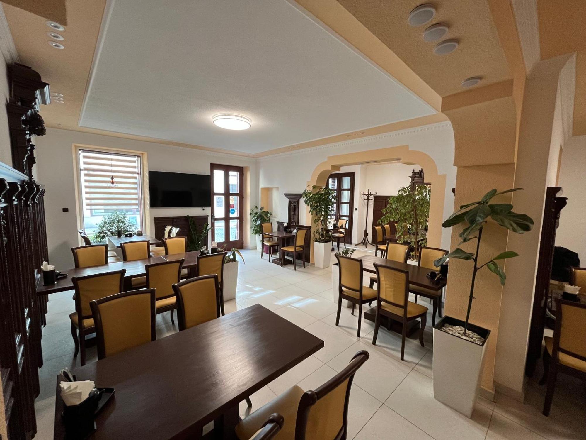 Vt6 House & Restaurant Bed & Breakfast Зноймо Екстериор снимка